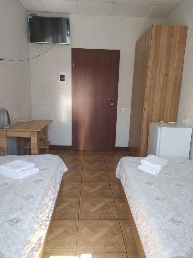 Zelenyi Kampus Hotel Odessa Buitenkant foto