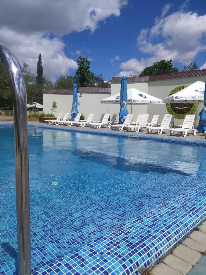 Zelenyi Kampus Hotel Odessa Buitenkant foto