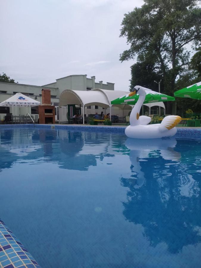 Zelenyi Kampus Hotel Odessa Buitenkant foto
